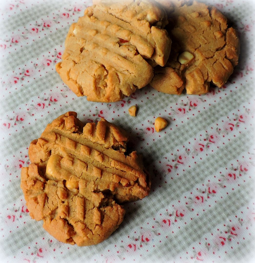 Peanut Butter Shortbread Biscuits Peanut Butter Shortbread Biscuits