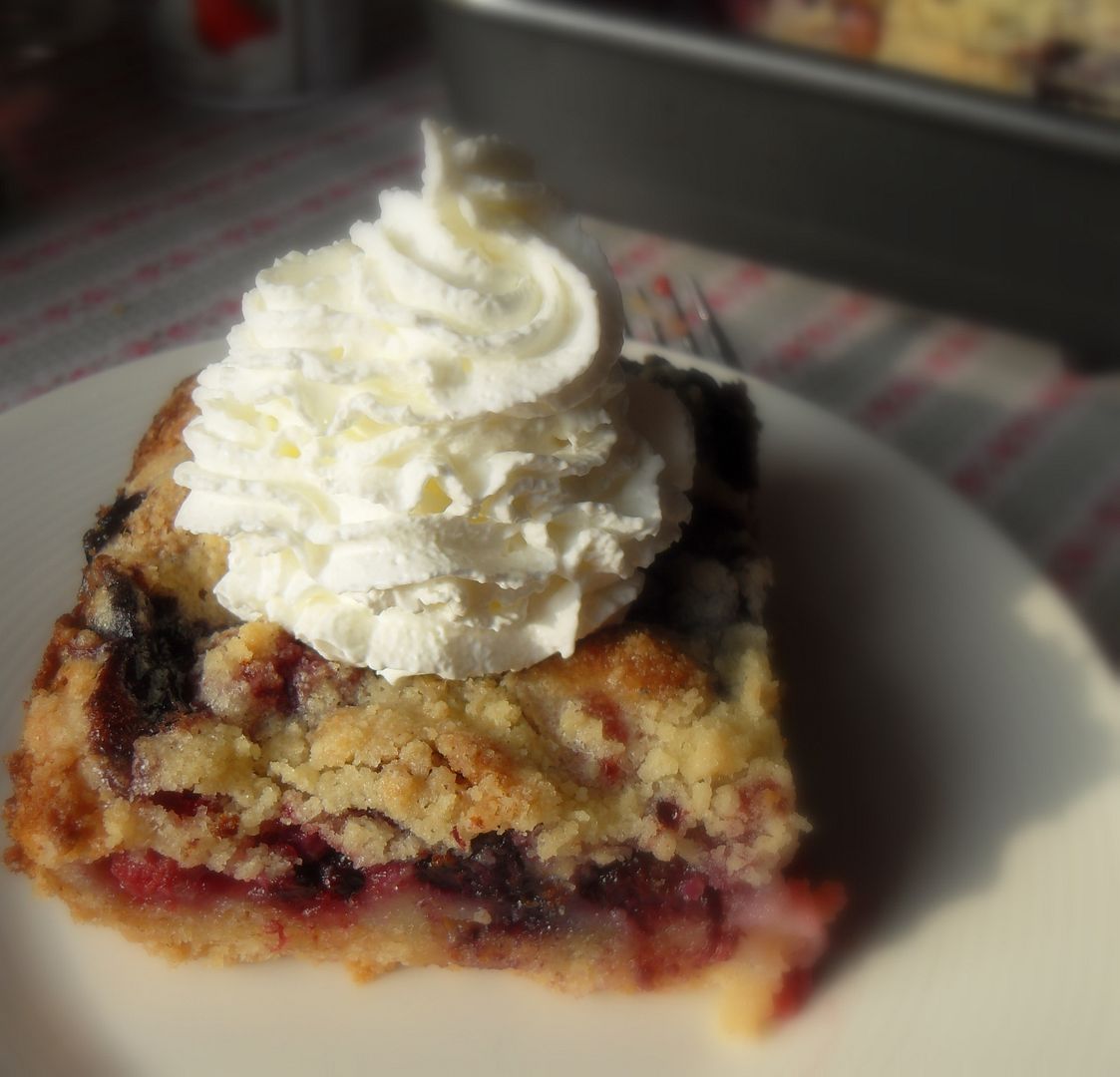 Bumbleberry Pie Tray Bake Bumbleberry Pie Tray Bake